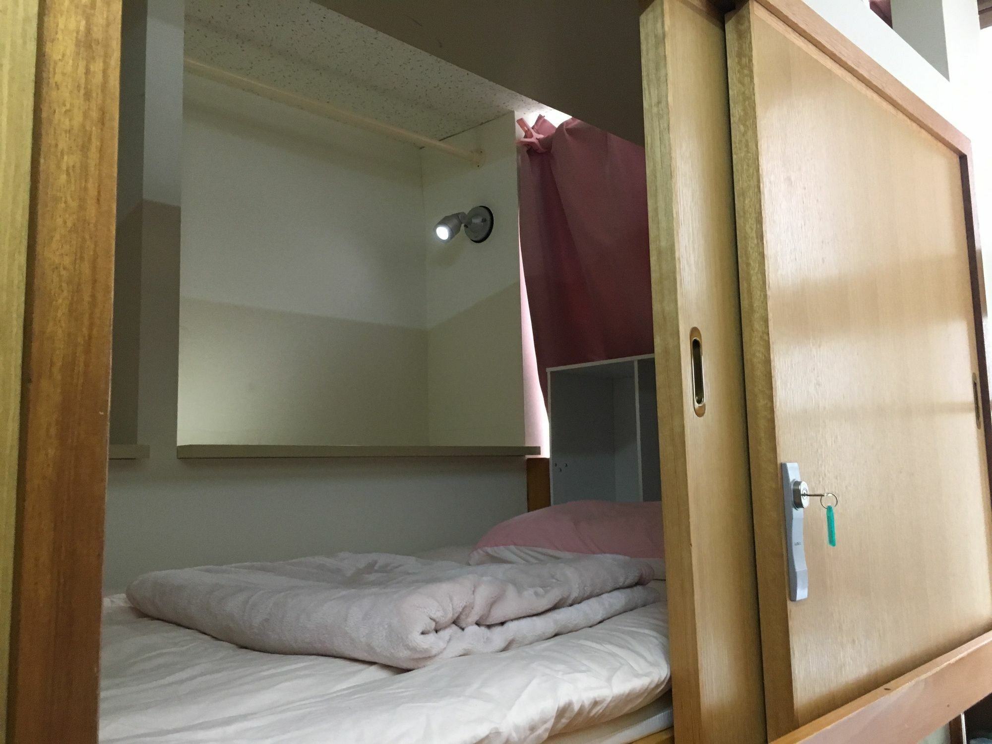Capsule Dormitory Orion Tomari Eksteriør bilde