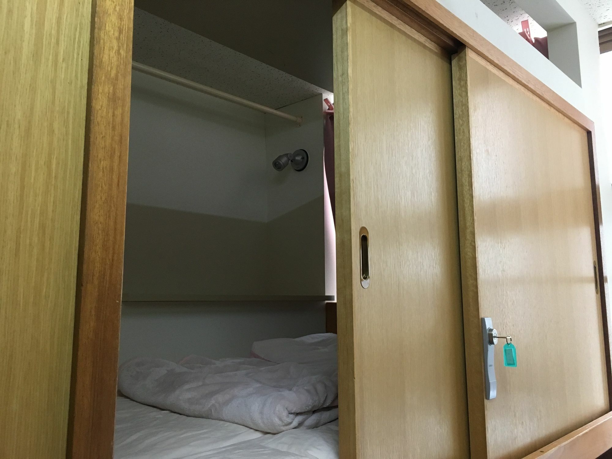 Capsule Dormitory Orion Tomari Eksteriør bilde